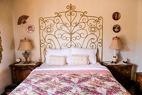 Fernabella's Lodge