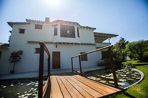 Casa Flor de Mayo
