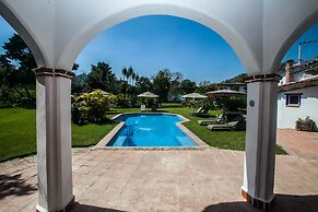 Casa Flor de Mayo
