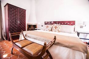 Casa Flor de Mayo