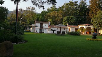 Casa Flor de Mayo