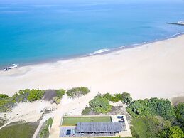 Elements Beach & Nature Resort