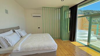 Seaview Faralya Butik Hotel