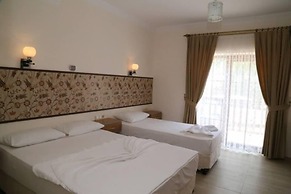 Manolya Hotel