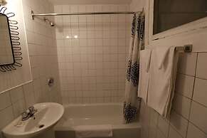 Motel Chez Nous