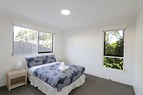 Pelican Waters