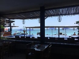 Linda Beach Hotel