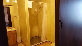 Foveaux Hotel