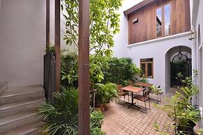 Neighbor Phuthon
