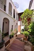 Neighbor Phuthon