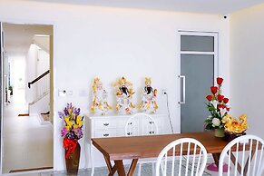 Shunli Hostel