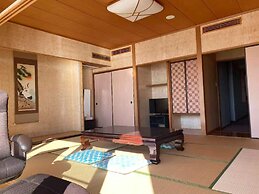 Atami Onsen GUEST HOUSE MEGUMI - Hostel
