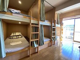 Atami Onsen GUEST HOUSE MEGUMI - Hostel