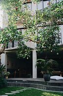 Surf Motel Canggu