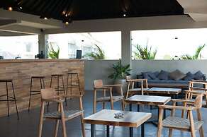 Surf Motel Canggu