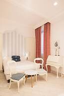 Marina Hotel Charming Rooms