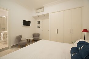 Marina Hotel Charming Rooms