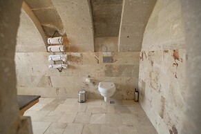 Helike Cave Suites