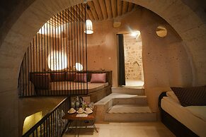 Helike Cave Suites