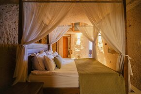 Helike Cave Suites