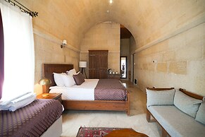 Helike Cave Suites