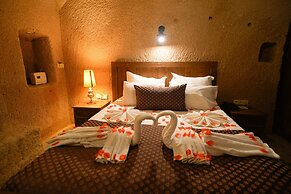 Helike Cave Suites
