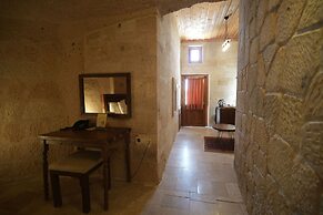 Helike Cave Suites