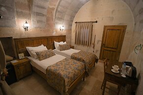 Helike Cave Suites