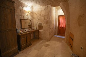 Helike Cave Suites
