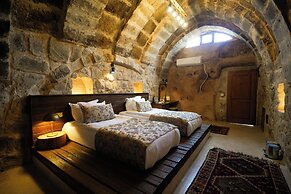 Helike Cave Suites
