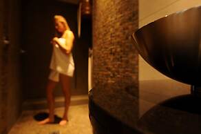 Haverkamp Suites