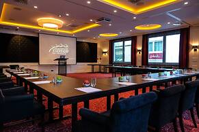 Haverkamp Suites