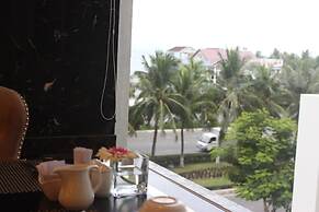Monarque Hotel