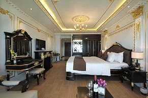 Monarque Hotel