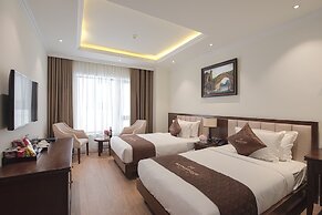 Monarque Hotel