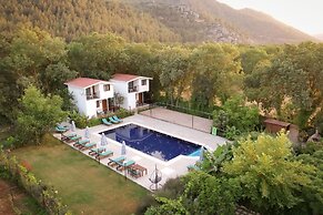 Piramit Hotel