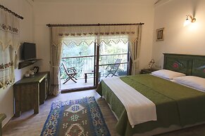 Piramit Hotel
