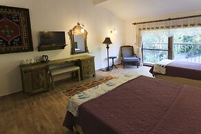 Piramit Hotel