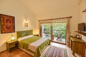 Piramit Hotel