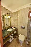 Piramit Hotel