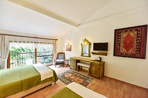 Piramit Hotel