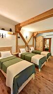 Piramit Hotel