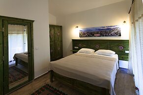 Piramit Hotel