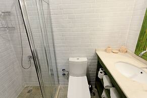 Piramit Hotel