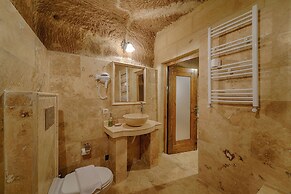 Avlu Cave House