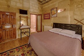 Avlu Cave House