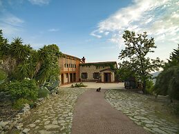 Villa Vino