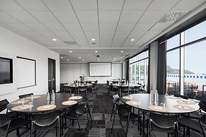 Alt Hotel St. John's