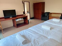 Hi Hotel