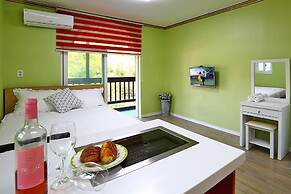 Haena Pension